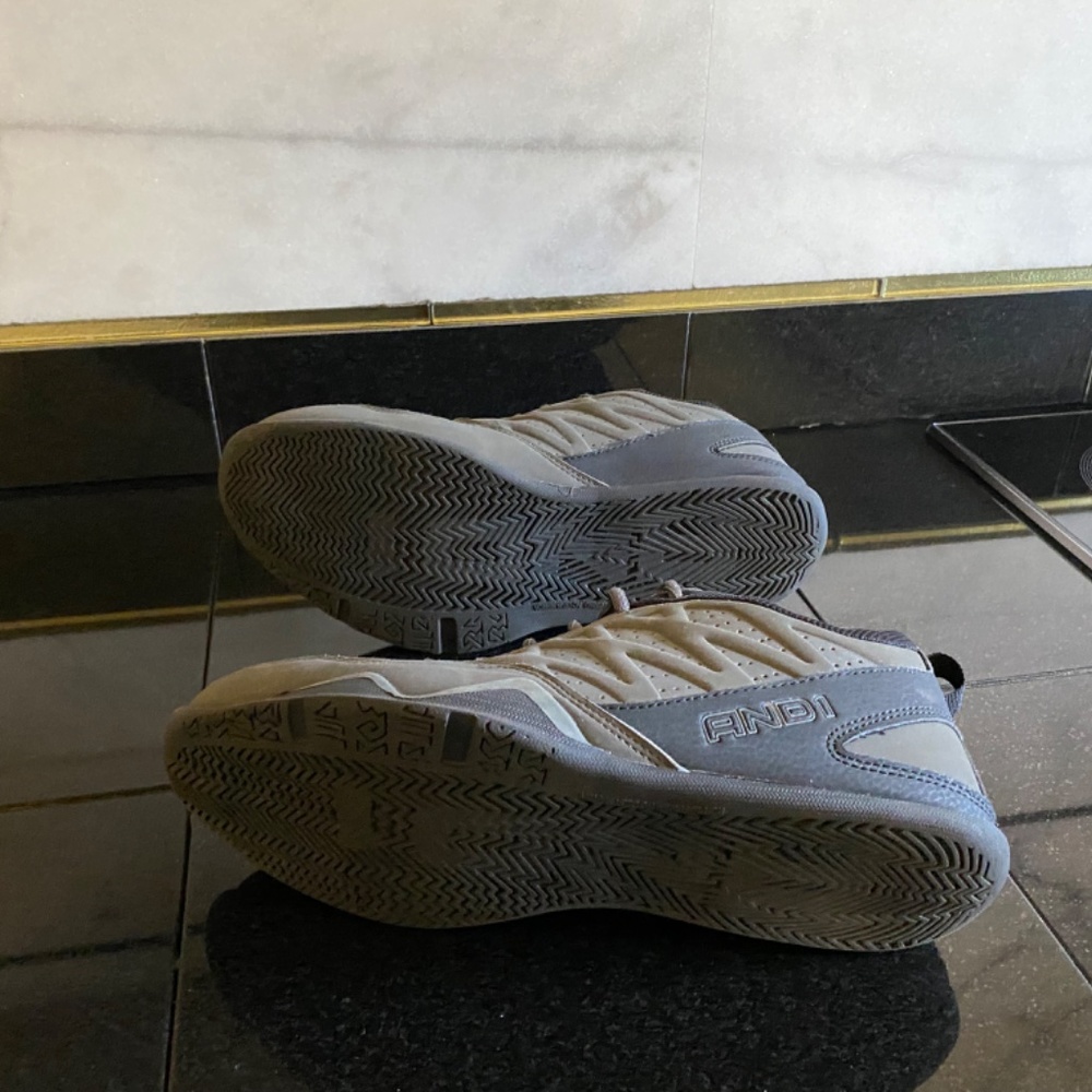 AND1 - Picture 12 of 16